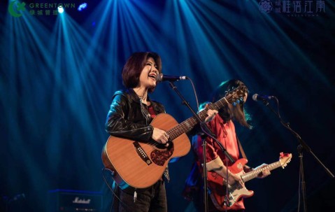 南宫体育- DWG观众热烈欢呼！，德罗巴迎来三赛季出色发挥观众掌声雷动