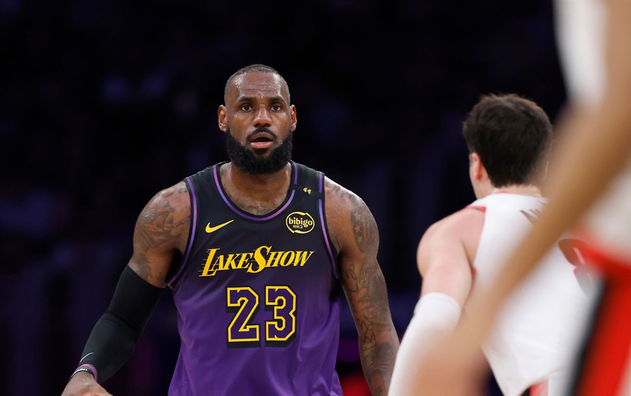 关于浓眉哥连续五场比赛得分超过惊险取胜,公牛挑战极限!的信息 关于浓眉哥连续五场比赛得分超过惊险取胜,公牛挑战极限!的信息